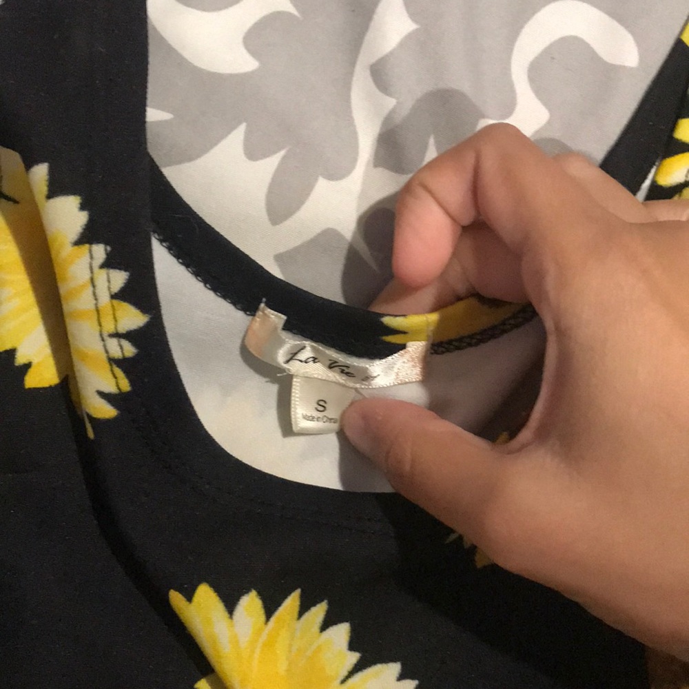 Dress - Picture 2 of 3